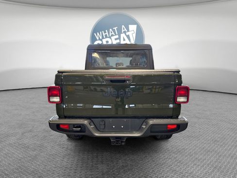 Used 2022 Jeep Gladiator Sport w/ Trailer Tow Package AWD/4WD image 5