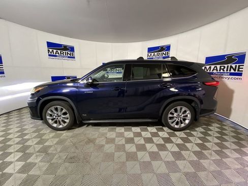 Used 2021 Toyota Highlander Limited AWD/4WD image 13