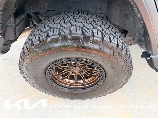 Used 2025 Jeep Wrangler Unlimited Sport AWD/4WD image 11