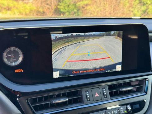 Certified 2023 Lexus ES 350 w/ Premium Package image 35