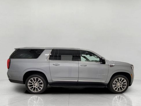 Used 2025 GMC Yukon XL Denali image 11