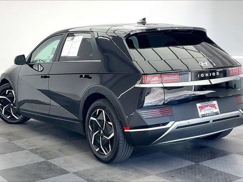 Used 2024 Hyundai Ioniq 5 SEL AWD/4WD image 10