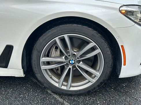 Used 2019 BMW 750i xDrive w/ Executive Package image 12
