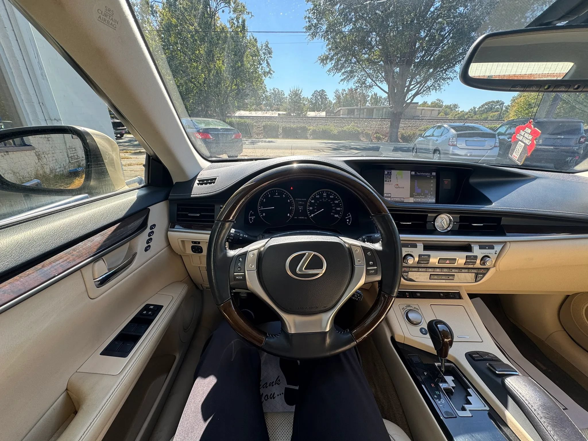 Used 2014 Lexus ES 350 w/ Luxury Package FWD image 24