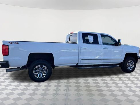 Used 2019 Chevrolet Silverado 2500 LTZ w/ Duramax Plus Package AWD/4WD image 4