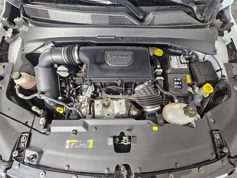 Used 2024 Jeep Compass Limited image 11