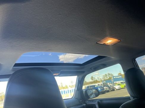 Used 2022 Toyota 4Runner SR5 Premium image 47