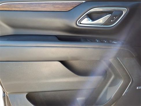 Certified 2023 Chevrolet Suburban High Country w/ Advanced Technology Package image 12