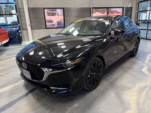 Used 2022 MAZDA MAZDA3 s image 4