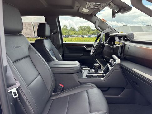 Used 2024 GMC Sierra 1500 Denali w/ Technology Package AWD/4WD image 46