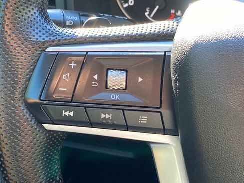 Used 2023 Mitsubishi Outlander SE Black Edition FWD image 18