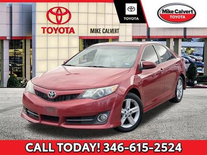 Used 2014 Toyota Camry SE