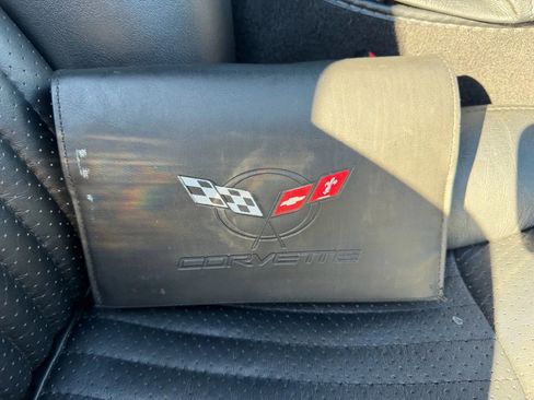 Used 2001 Chevrolet Corvette Coupe w/ Preferred Equipment Group1 image 29