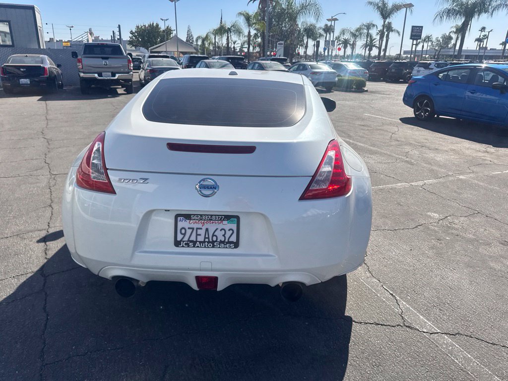 Used 2011 Nissan 370Z Touring RWD image 7