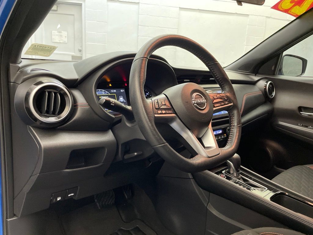 Used 2023 Nissan Kicks SR FWD image 19