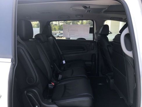 Used 2023 Honda Odyssey Touring image 12