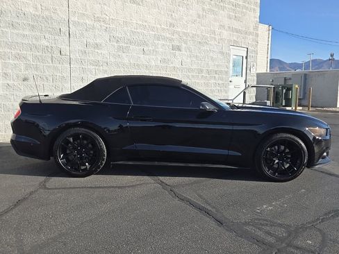 Used 2017 Ford Mustang Premium image 2