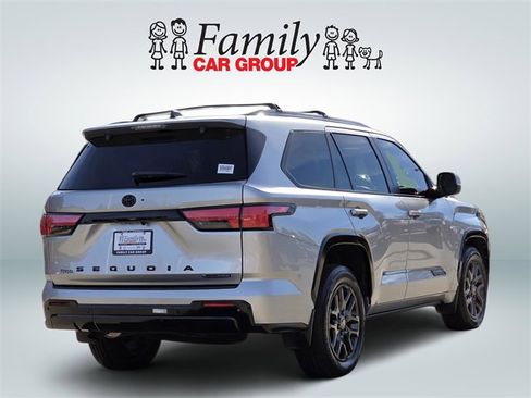 Certified 2025 Toyota Sequoia Platinum image 4