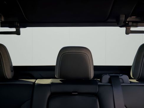 New 2026 GMC Sierra EV Elevation w/ Premium Package image 25