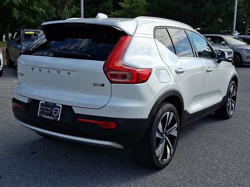 Certified 2023 Volvo XC40 B5 Ultimate w/ Protection Package Premier AWD/4WD image 6