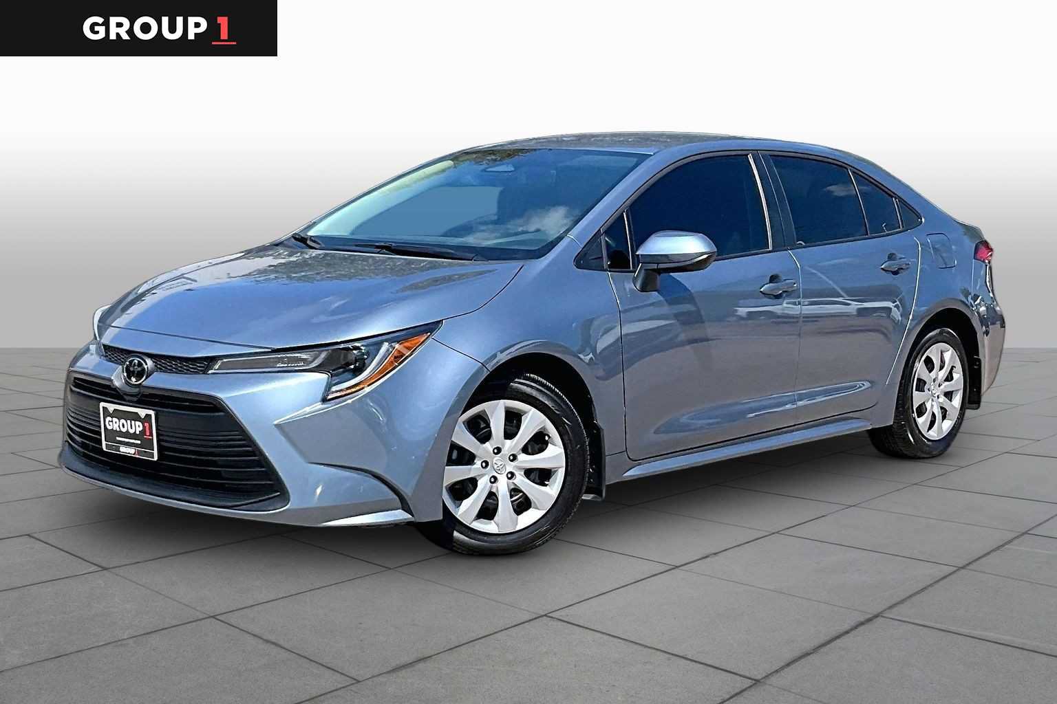 Used 2026 Toyota Corolla LE FWD image 1