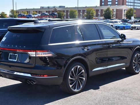 New 2026 Lincoln Aviator Reserve image 6