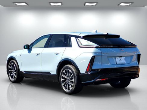Certified 2025 Cadillac Lyriq Sport AWD/4WD image 6