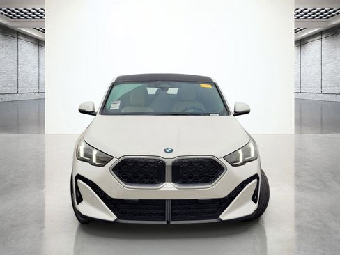 Certified 2025 BMW X2 xDrive28i w/ Convenience Package AWD/4WD image 4