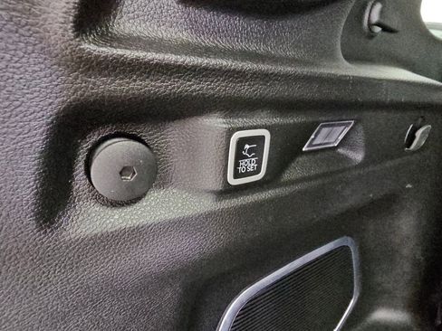 Used 2021 Jeep Grand Cherokee L Limited image 39