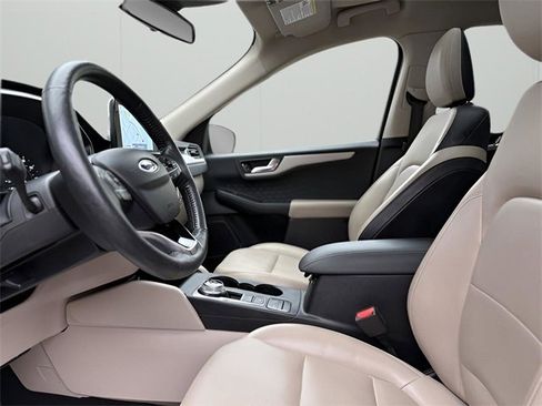 Used 2020 Ford Escape SEL image 17