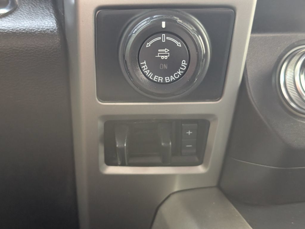 Used 2019 Ford F150 Lariat w/ Equipment Group 502A Luxury AWD/4WD image 19