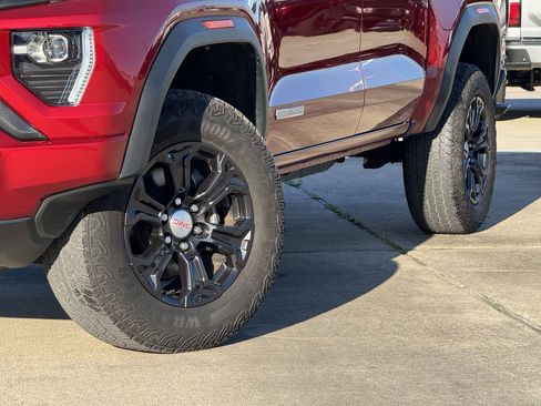 Used 2023 GMC Canyon Elevation w/ Elevation Premium Package image 12