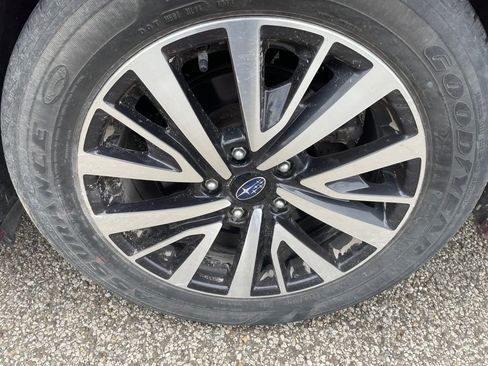 Used 2019 Subaru Legacy 2.5i Premium AWD/4WD image 10