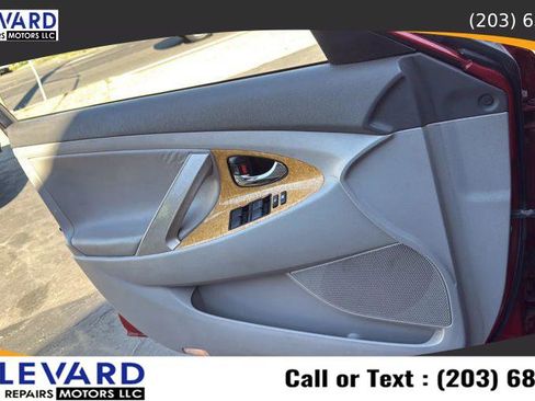 Used 2007 Toyota Camry XLE image 18