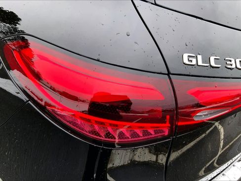 New 2026 Mercedes-Benz GLC 300 4MATIC image 18