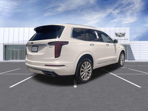 Certified 2023 Cadillac XT6 Premium Luxury w/ LPO, Floor Liner Package AWD/4WD image 8