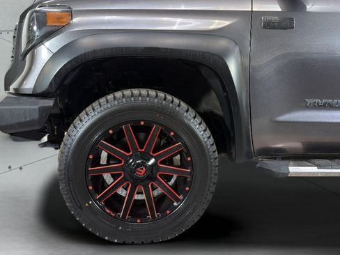 Used 2015 Toyota Tundra SR5 w/ SR5 Upgrade Package AWD/4WD image 36