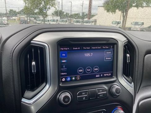 Used 2023 Chevrolet Silverado 2500 LT w/ Convenience Package AWD/4WD image 28