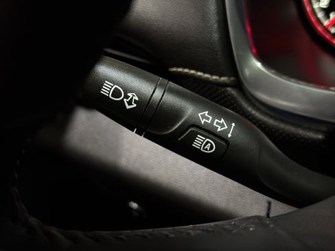 Used 2022 Chevrolet Traverse Premier w/ Redline Edition image 23