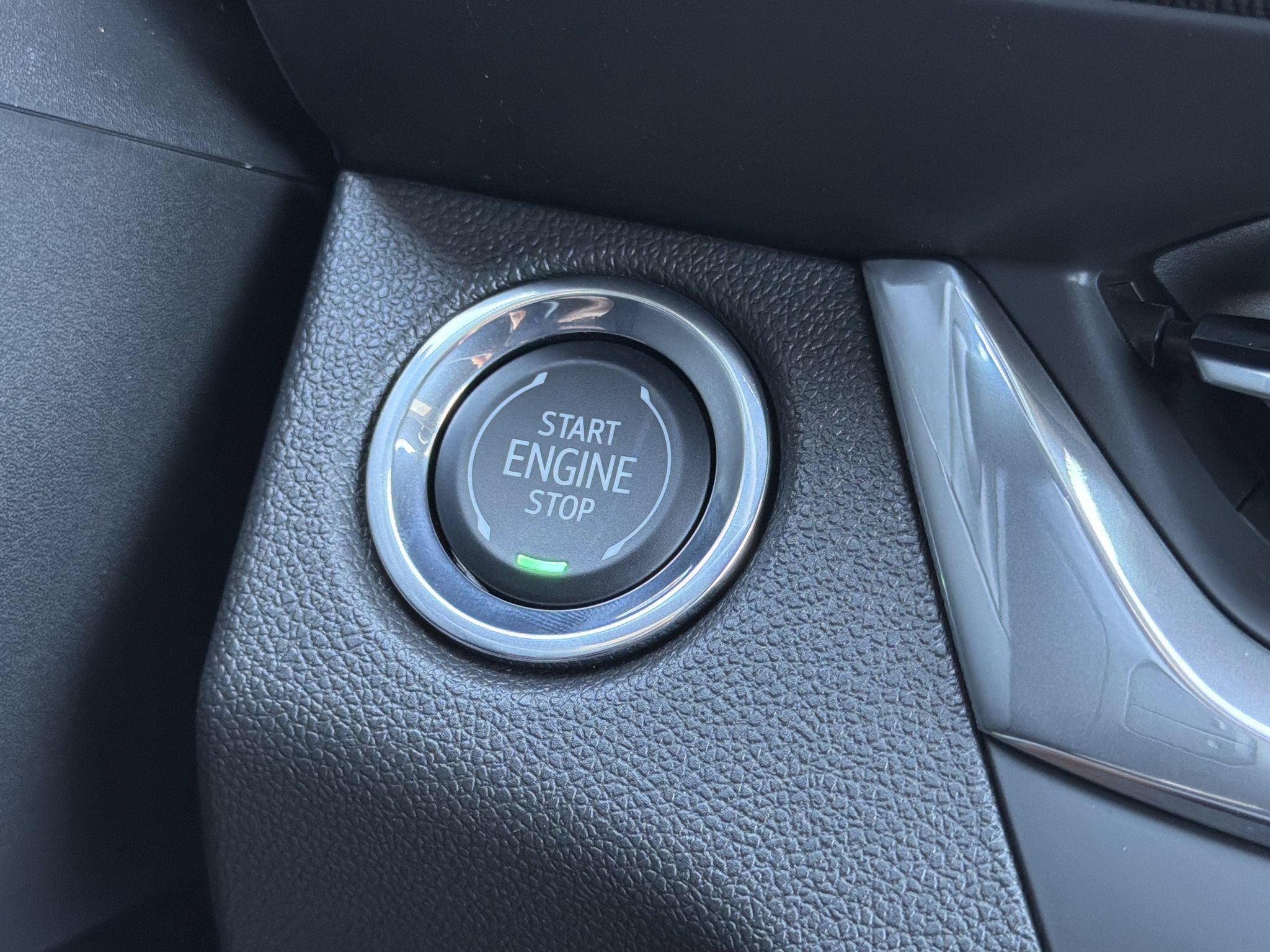 New 2026 Buick Envista Sport Touring FWD image 9