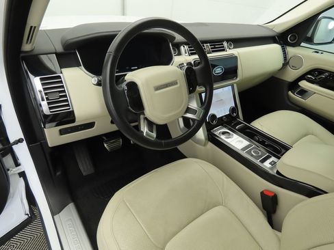 Used 2022 Land Rover Range Rover Westminster Edition image 9