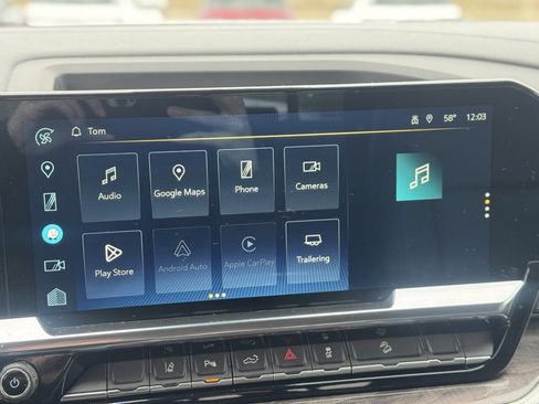 Used 2024 Chevrolet Silverado 2500 LTZ w/ LTZ Premium Package image 18