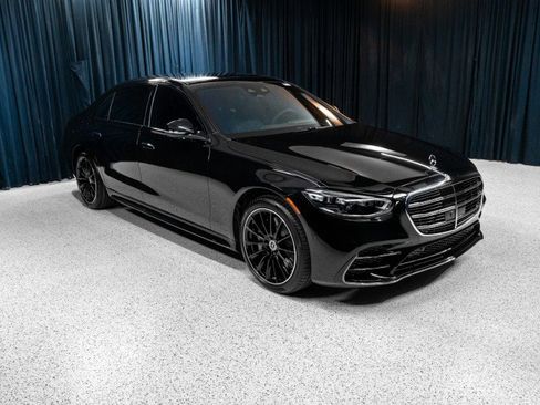 New 2026 Mercedes-Benz S 500 4MATIC image 3