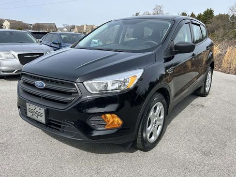 Used 2017 Ford Escape S image 7