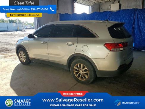 Used 2017 Kia Sorento AWD image 3