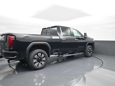New 2025 GMC Sierra 2500 Denali w/ Denali Reserve Package image 8