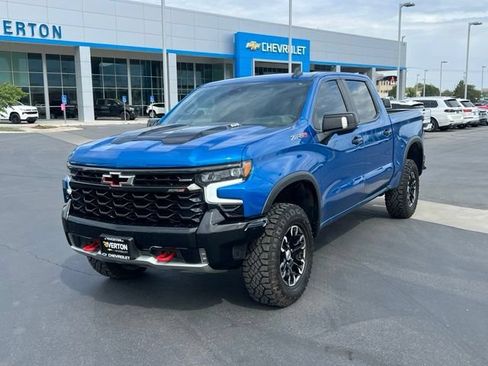 Used 2022 Chevrolet Silverado 1500 ZR2 w/ Technology Package AWD/4WD image 12