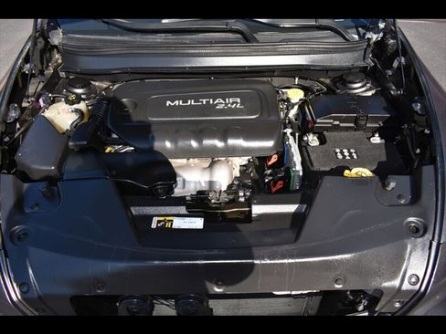 Used 2018 Jeep Cherokee Latitude Plus image 39