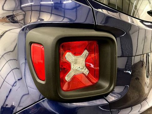 Used 2016 Jeep Renegade Sport w/ Power & Air Group AWD/4WD image 27