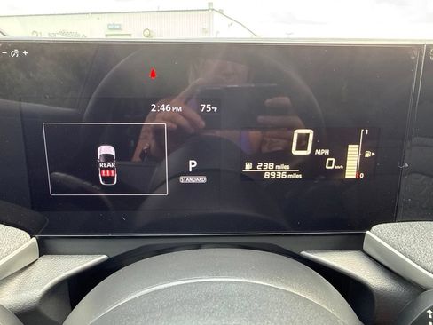 Used 2025 Nissan Kicks SV AWD/4WD image 31